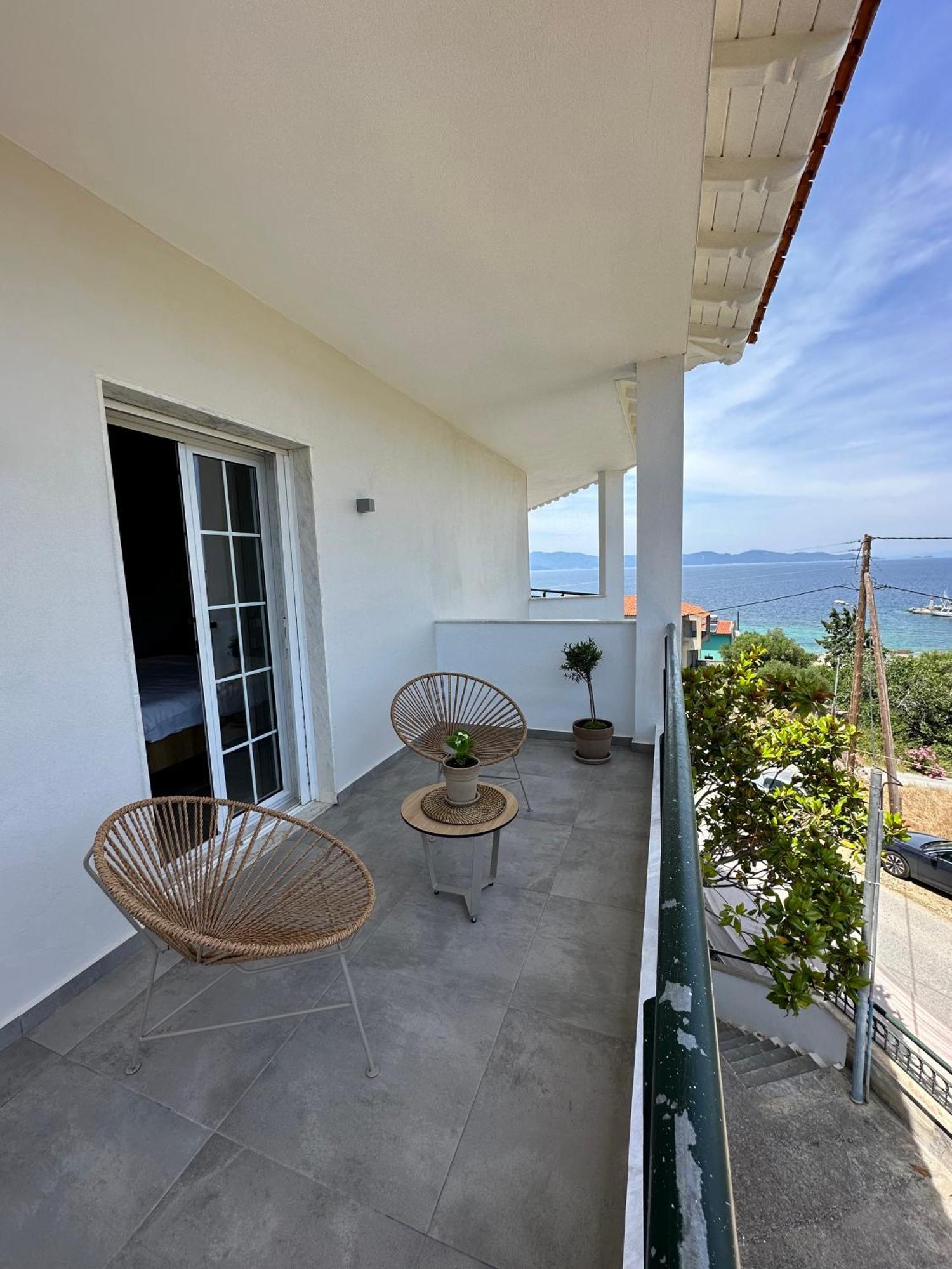 Villa Eleni Greece - Wonderful Sea View Studios ネア・ローダ エクステリア 写真